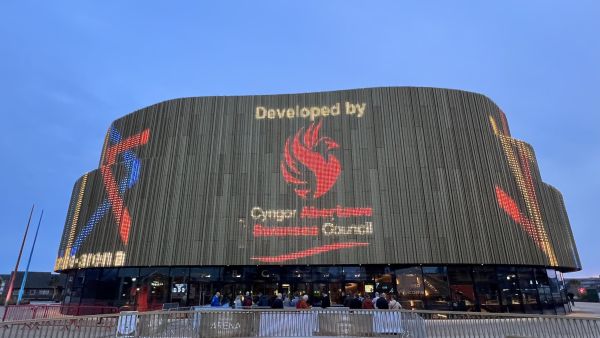 Mrs Buckét hoping to clean up at Swansea City Centre Conference