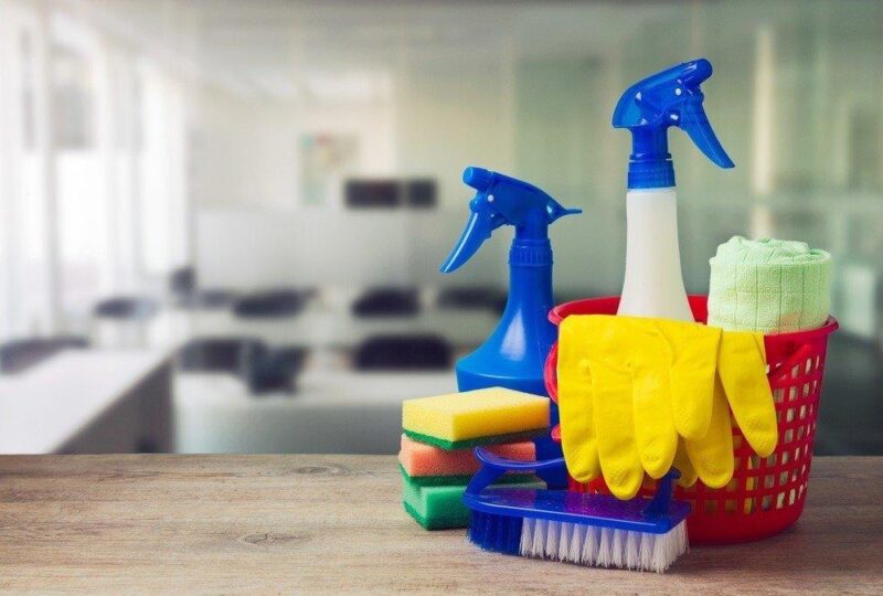 5 Top Tips To Help Keep Your Office Clean